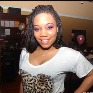 Meet your Posher, Whitney